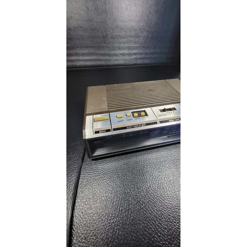 Vintage‎ GE Digital Alarm Clock Tested 7-4646A AM/FM Blue LCD Display